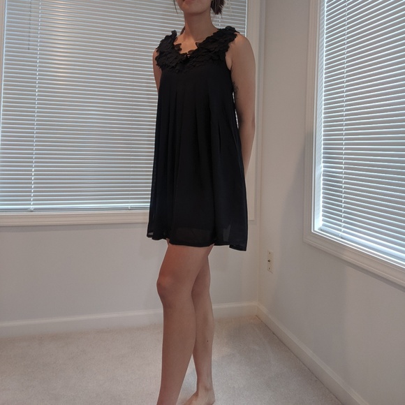 [3 for $25] Yumi Petal Chiffon Dress - Picture 1 of 3